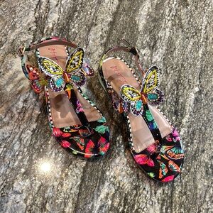 NWT -no box- Betsey Johnson butterfly Embellished Sandals - Multicolor HTF